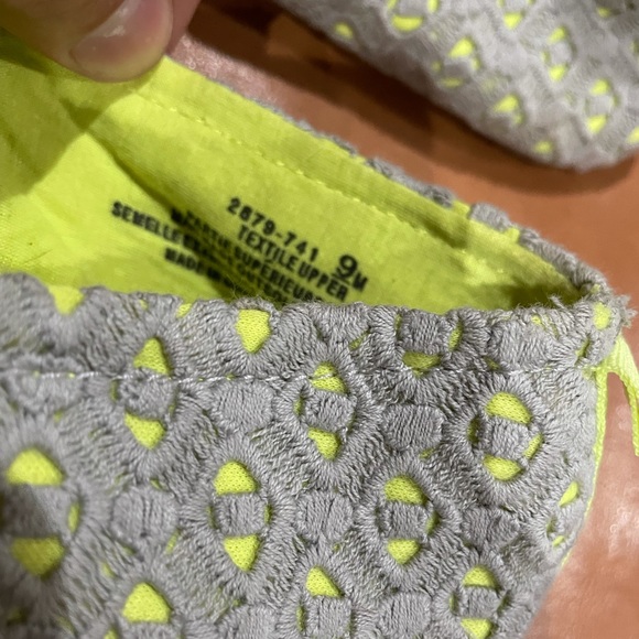 American Eagle Slippers - Picture 3 of 4